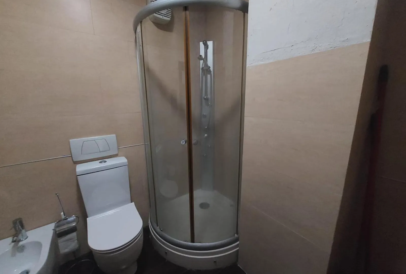 Bajron Apartment Tirana 0*,